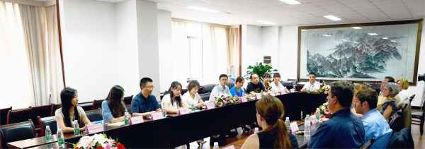 北美教育咨詢 解鎖海量高清視覺資源，賦能專業(yè)機(jī)構(gòu)形象